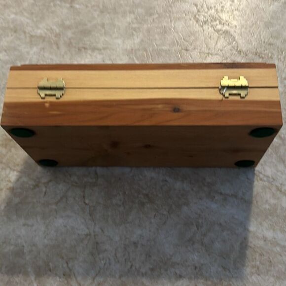 Vintage Cedar Box - Picture 2 of 5